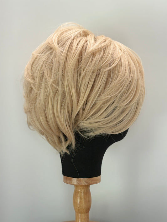 DOLLY SYNTHETIC FIBER WIG