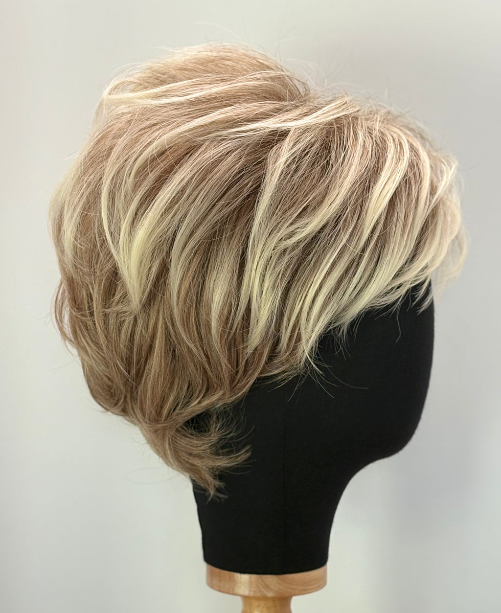 FRANKIE SYNTHETIC WIG