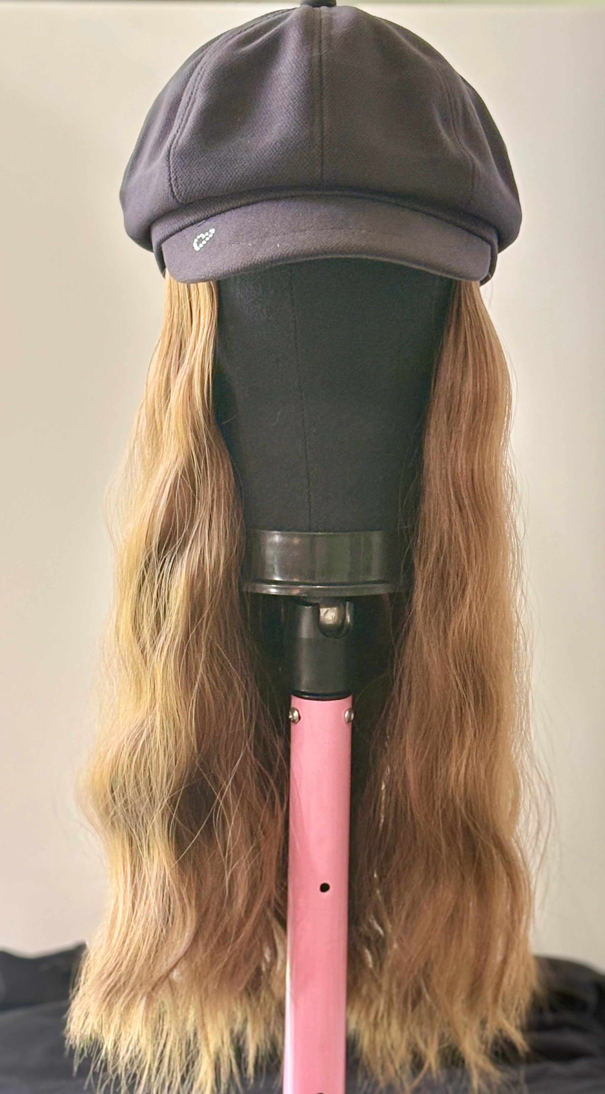 BLACK PAPERBOY HAT/ SYNTHETIC HAIR