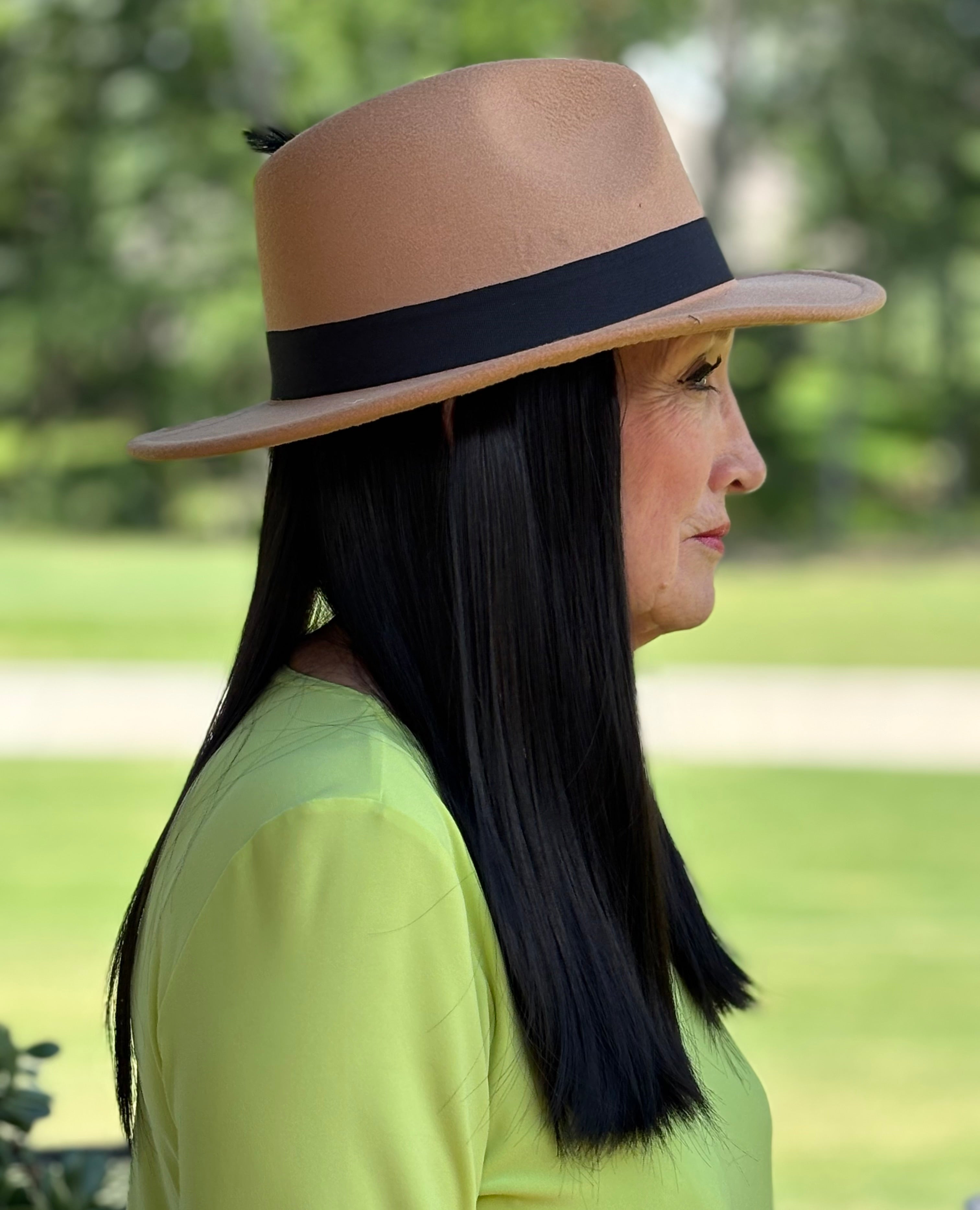 CAMEL FEDORA WITH SYNTHETIC HAIR