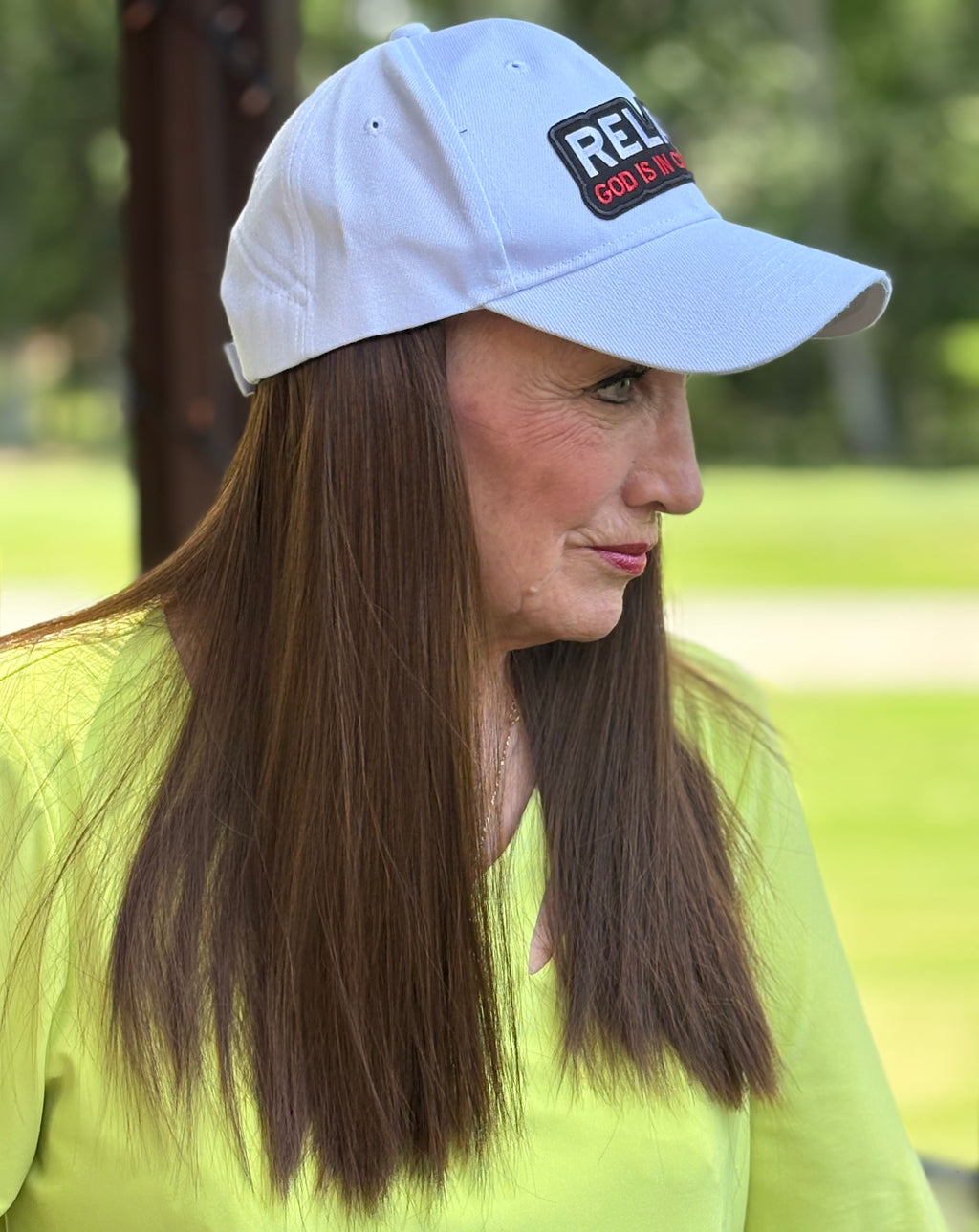 WHITE VELCRO ADJUSTABLE BASEBALL CAP/ SYNTHETIC HAIR