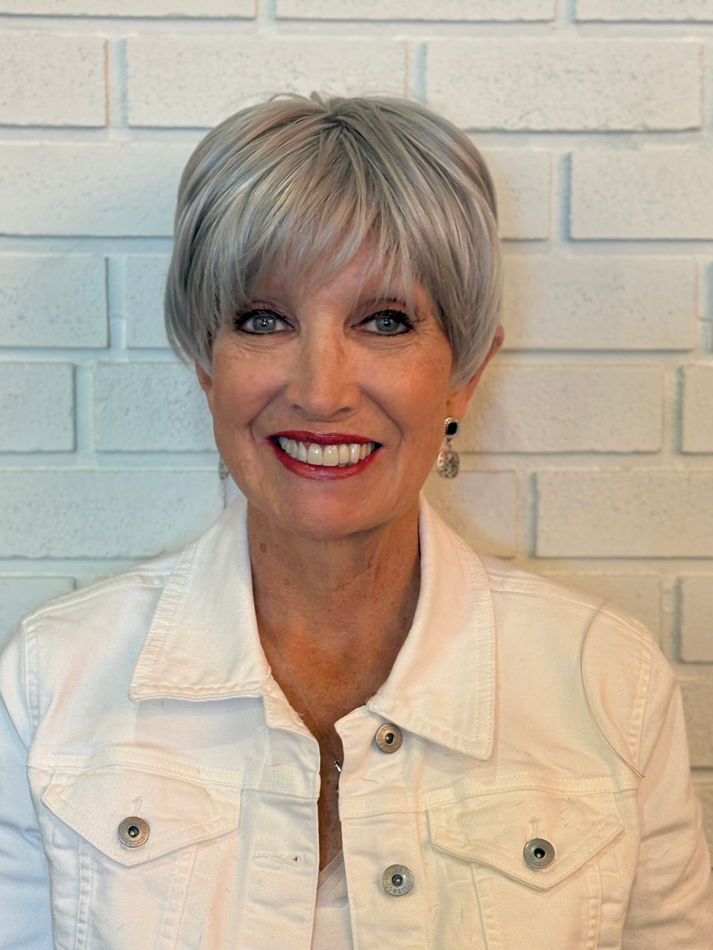 ALLISON SYNTHETIC FIBER WIG