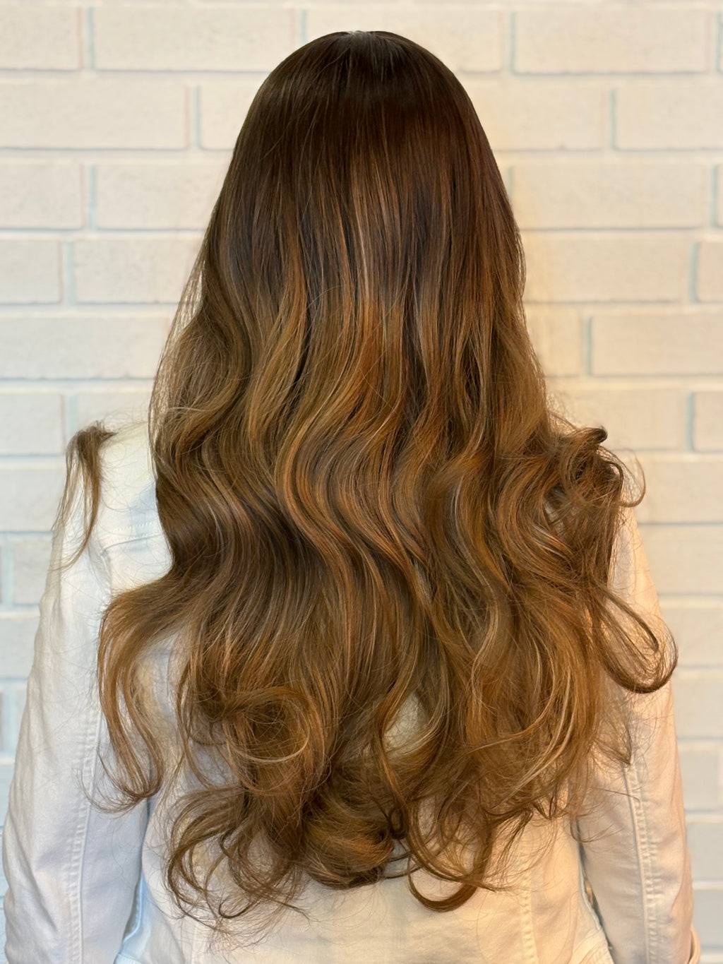MIA SYNTHETIC FIBER WIG
