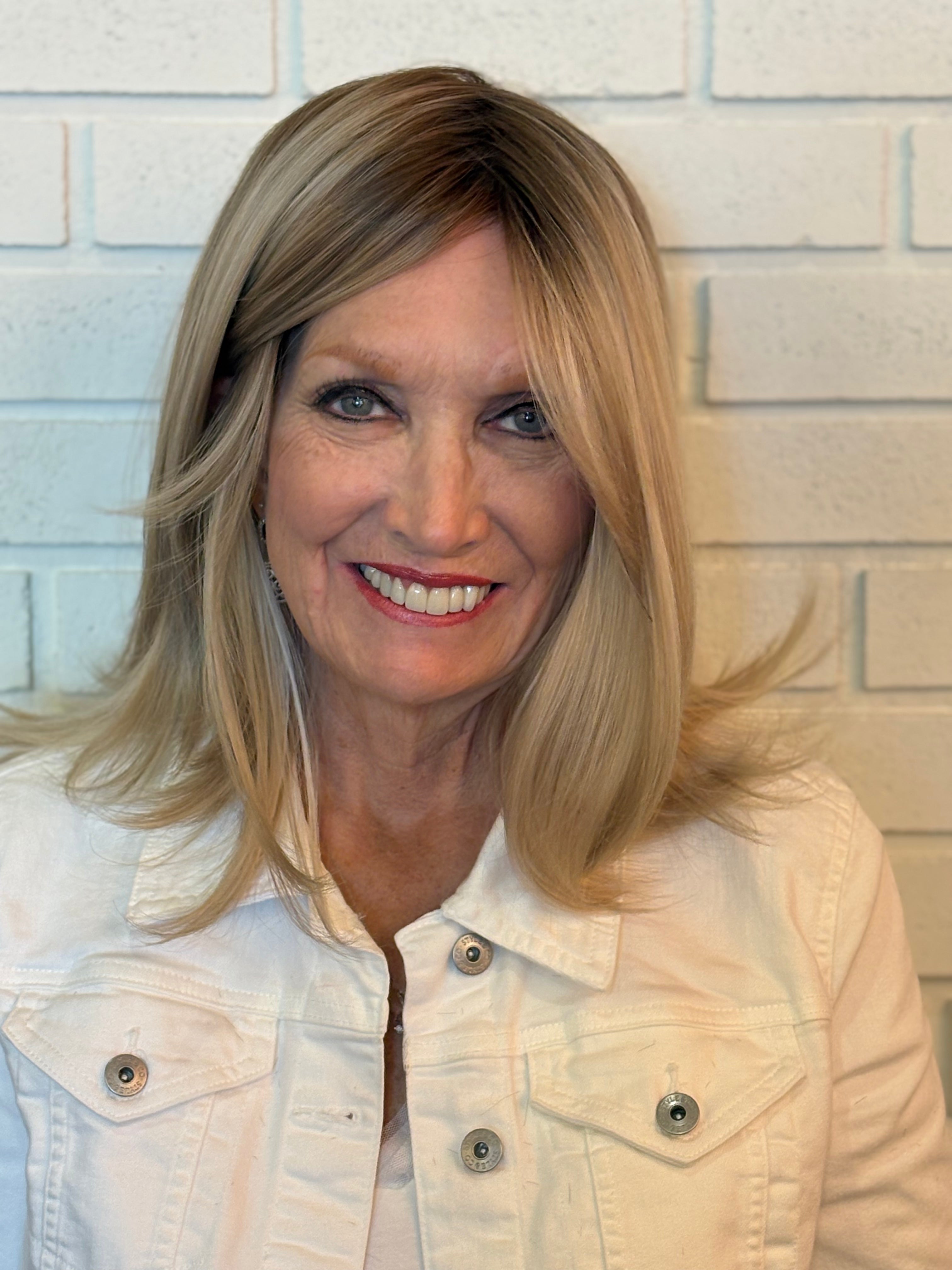 JAMIE SYNTHETIC WIG