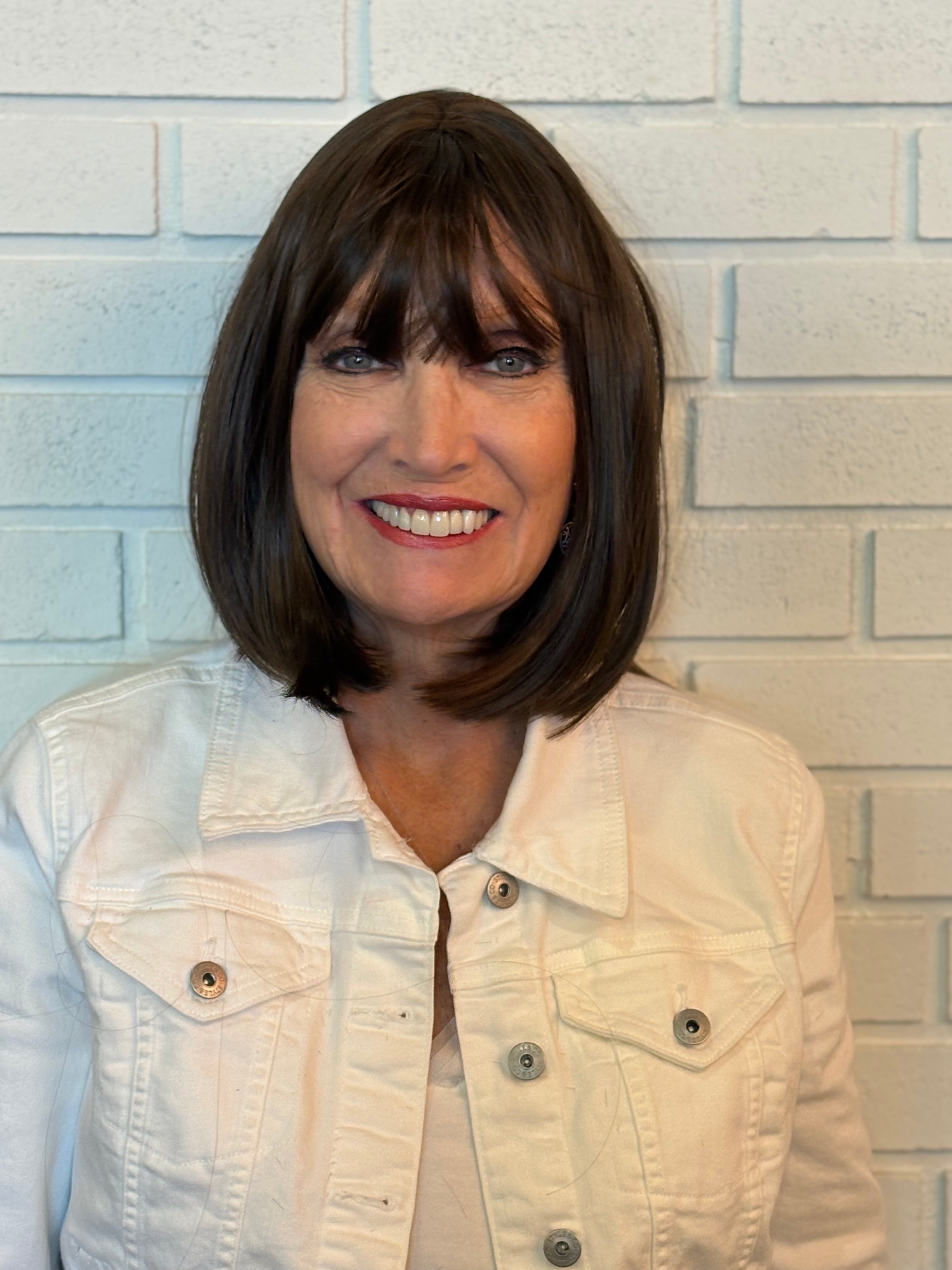 MADISON SYNTHETIC FIBER WIG