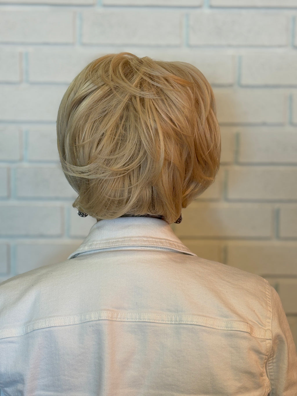 DOLLY SYNTHETIC FIBER WIG